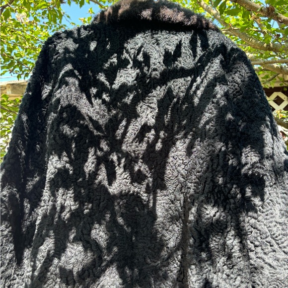 Vintage Montgomery Ward Black Persian Curly Lamb’s Wool Coat. - Picture 5 of 5